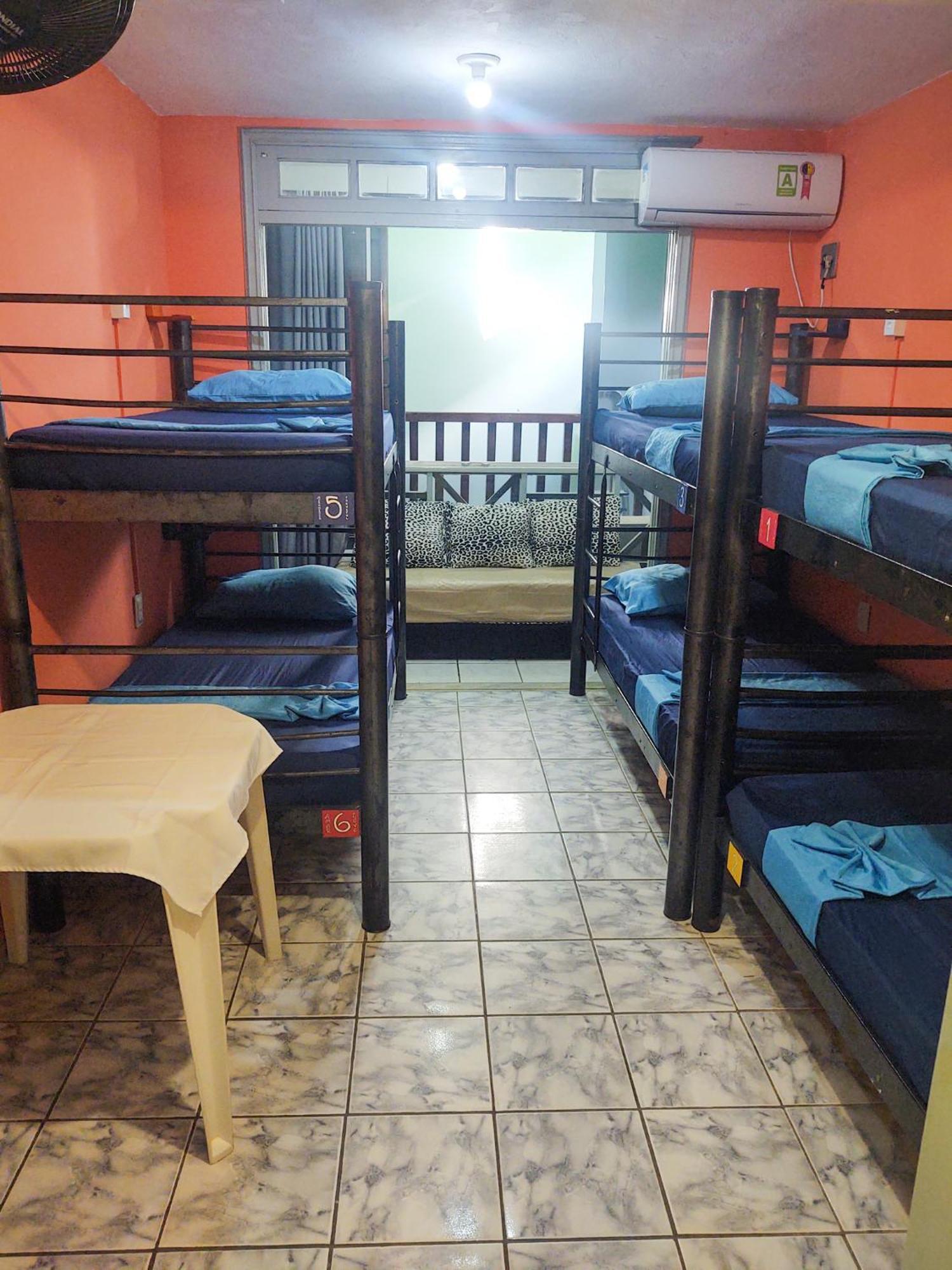Mundo Da Lua Hostel